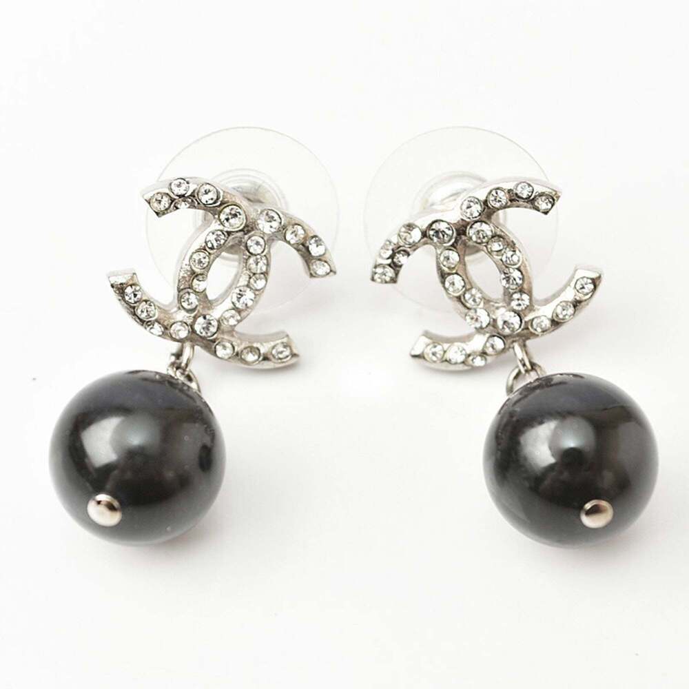CHANEL Authentic Black Pearl Earrings - Picture 2 of 7